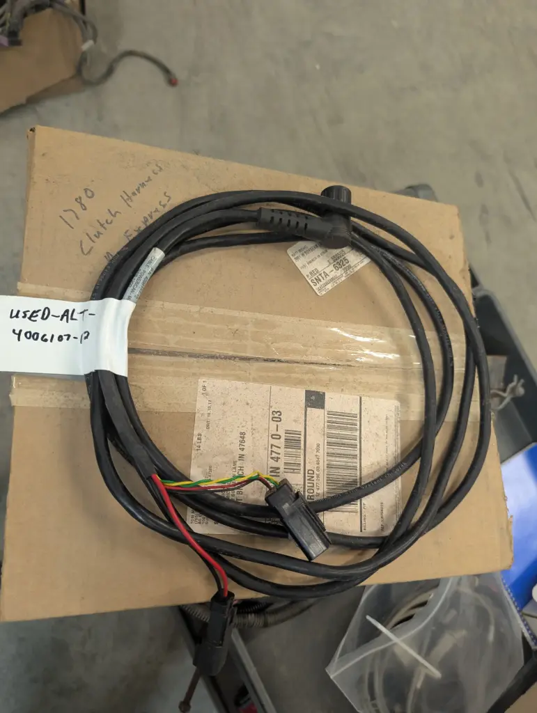 USED - CABLE - POWER/CAN - STEADYSTEER MDU (90DEG)
